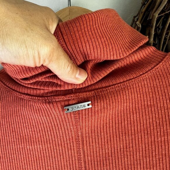 prAna Foundation Rib Turtleneck Women's Size MEDIUM in Terracotta Heather - Picture 5 of 10